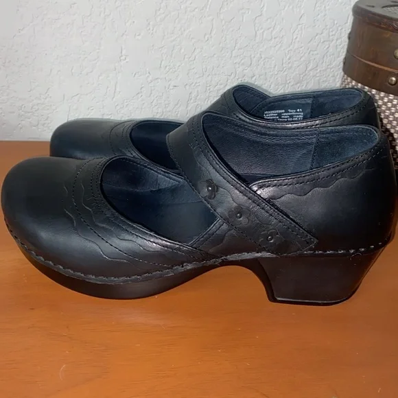 Dansko Harlow Mary Jane Clogs Black Leather - Picture 3 of 10